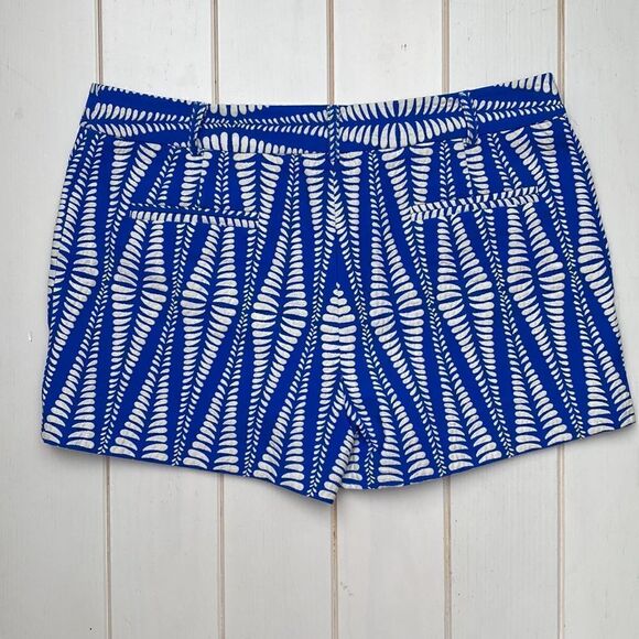 Tara Jarmon Blue and White Patterned Women Shorts - Picture 8 of 8